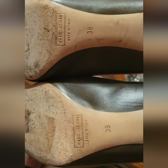 MARC JACOBS Olive Green LEATHER LOW KITTEN HEELS PUMPS - Picture 7 of 8